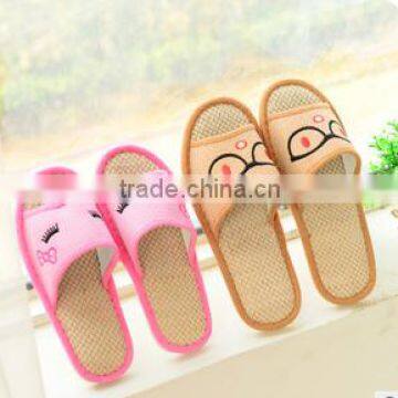 2016 hot sale Lovely han cartoon couple Household slippers