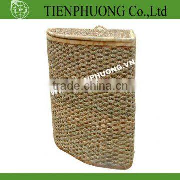 corner wicker trunk with lid/chest furniter