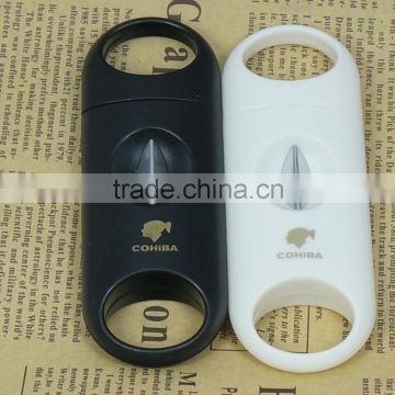 souvenir plastic cigar cutter