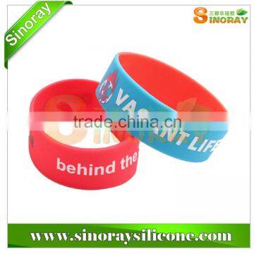 Wide silicone bracelet with imprint logo