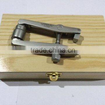 Articulated Tension Device 3 1/2 inch span 2cm