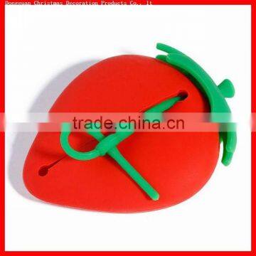 fashion promotional strawberry shaped silicone key purse