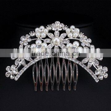 Luxurious Crystal With White Pearls Main Stone Big Hair Combs Bridal Hair Jewelries Headpieces