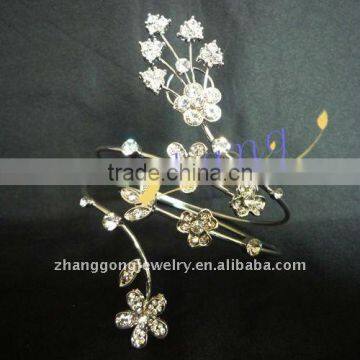 Beauty design alloy arm bracelet with rhinestone