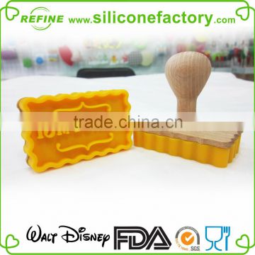 100% food grade rectangle shaped silicone cookie stamp with wooden handle