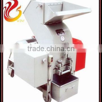 Portable plastic crusher