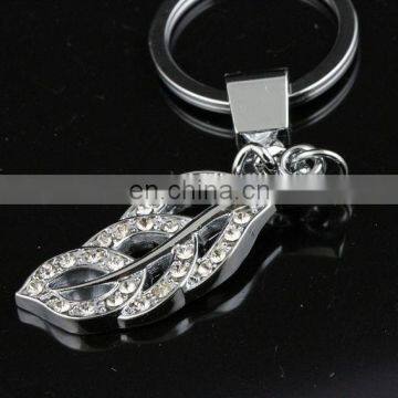 WHOLESALE METAL DIAMOND HOLLOW A LEAF KEYCHAIN