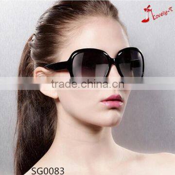 ladies European frog style fashion sunglasses 2016