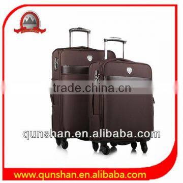 Luggage traveling case