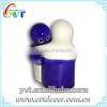 Newly Hug Salt And Pepper Shaker photo-2