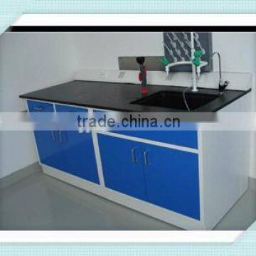 With three outlet faucet laboratory sink bench