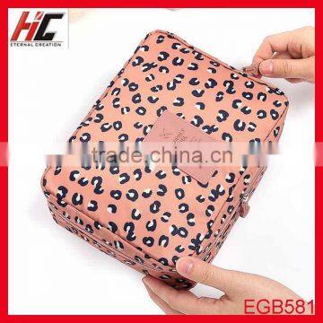 New arrival wholesale promotional travel cosmetic makeup bag