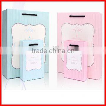 Beatiful Fresh Design Light Color Paperboard Packaging Gift Bag Wholesale