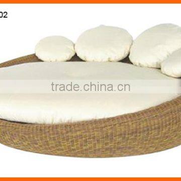 Lower Back Rattan Bed Round Shape