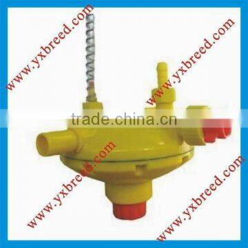 Poultry pressure reducer/regulator