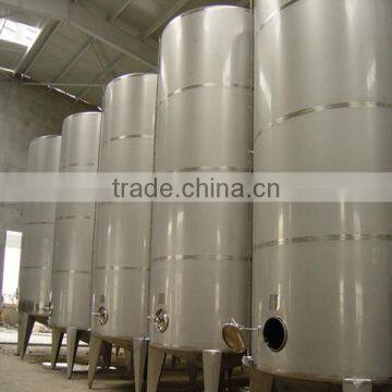 Wine fermention tank equipment