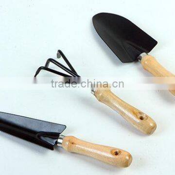 3 Piece Gardening Hand Tool Set with Wooden Handles