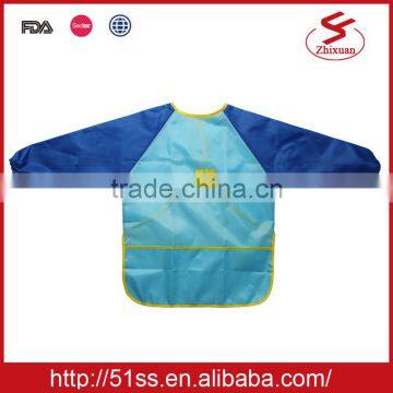 Kids apron with long sleeves
