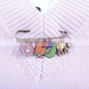 Custom Logo Animal Acrylic Charms Brooch Cute Design Charms Safety Pins for Children Garment photo-2