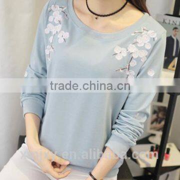 High Quality Women's Embroidered Hoodies Latest Style photo-2