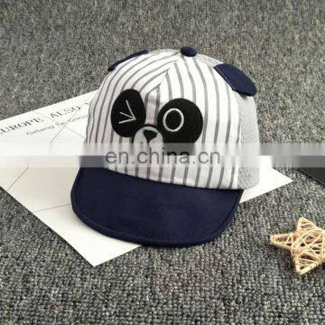 Cute baseball cap with an animal head for baby