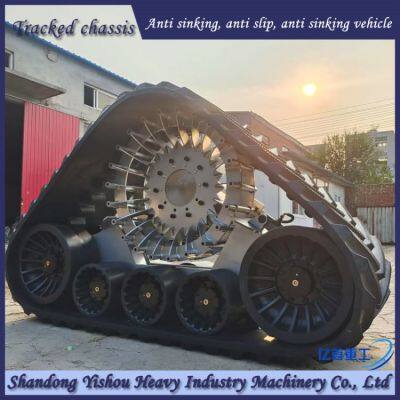 Say Goodbye to the Embarrassment of Getting Stuck in a Car! New Holland Harvester Modified With Rubber Half Track, Providing Unobstructed Access to Global Farmland