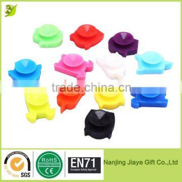 2016 Silicone suction cup wine glass marker wine glass charm for promotion