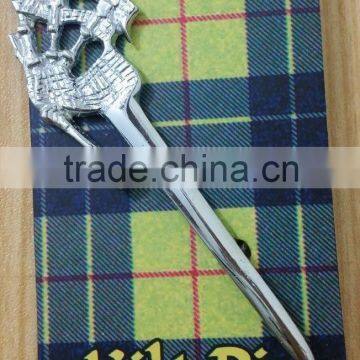 Scottish Bagpipe Design Kilt Pin In Chrome Finished Made Of Brass Material