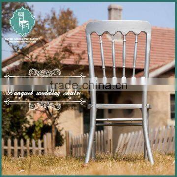 China manufacturer offer cheaper chateau chairs