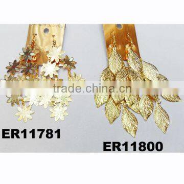 wholesale ladies metal fashion design hanging earrings