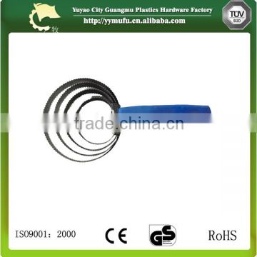 High quality stainless steel rings , plastic handles pet comb