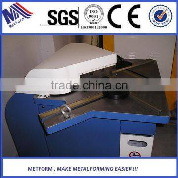 Aluminum window making from factory corner cutting machine