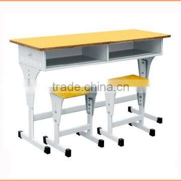 Classic Simple Style School Furniture Metal Desk and Chair for Students