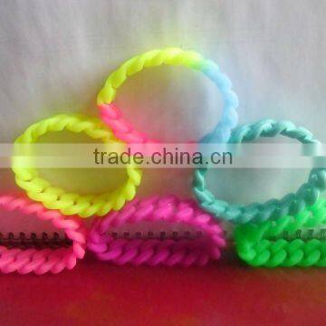 Fancy Twist Bracelet Chain for Girls Silicone Twist Bracelet