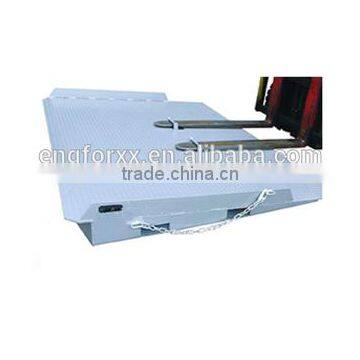 CRSN8 Container ramp for forklift warehouse dock plate