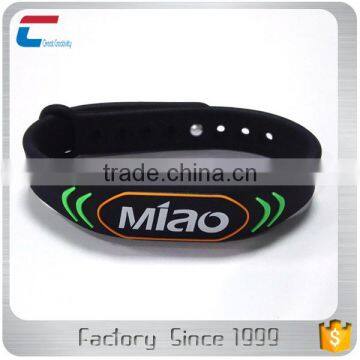 Cheap Price GYM MIFARE Classic 1K Custom Rfid Nfc Rubber Wristbands Silicone Bracelet photo-3