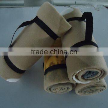 pp Webbing Handle Attached Portable Polar Fleece Printed Roll up Blanket photo-6