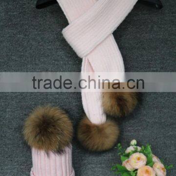 High Quality 100% Acrylic Knit Scarf Pattern Collar Soft Feel With Raccoon Fur Pom Pom Winter Hat