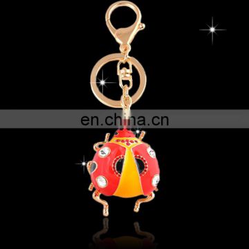 Wholesale Promotional cheap Fashion Decorative metal rhinestone crystal insect Ladybug Key chain for women MCA-0072