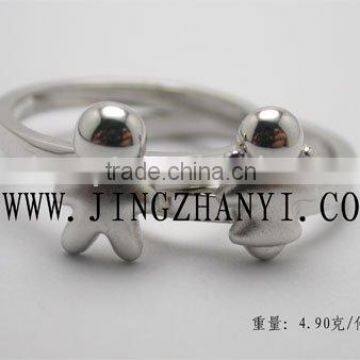 people shape ring, silver ring, wedding rings