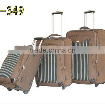 2013 Latest top design EVA aluminum beauty trolley case with two or four wheels