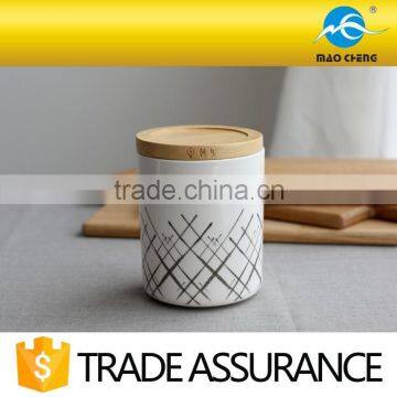 Household Ceramic Cannister With Wooden Lid photo-2