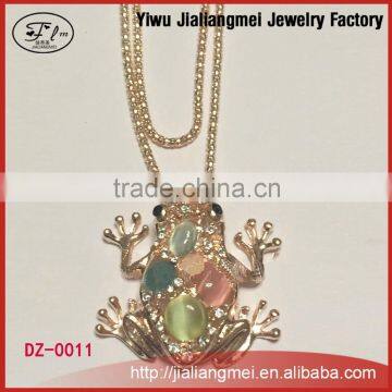 simple gold pendant design jewelry long chain design frog charms necklace