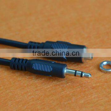 Stereo 3.5mm Panel-Mount Audio Cable