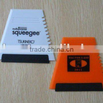 Ladder-shaped Ice Scraper W/Squeegee