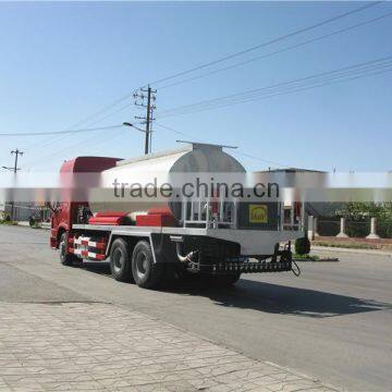 SINOTRUK 6x4 12000liters Bitumen Sprayer Truck photo-3