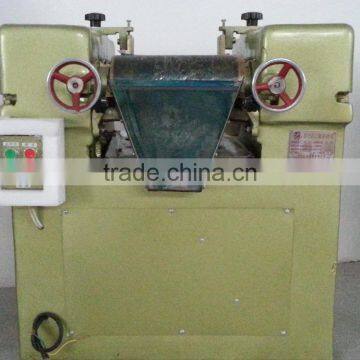 China Factory Direct Supply Three Roll Mill/grinding Machine/grinder photo-5