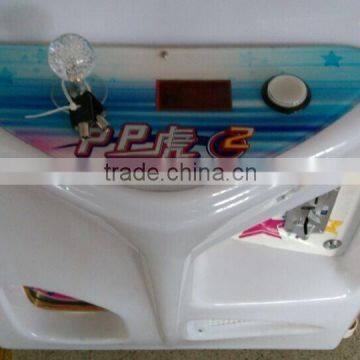 UK Hot Sale Quality Arcade Coin Operated Claw Crane Game Vending Machine photo-2