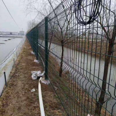 Galvanized PVC Coated 3D Fence System for Solar Farm Protection photo-3