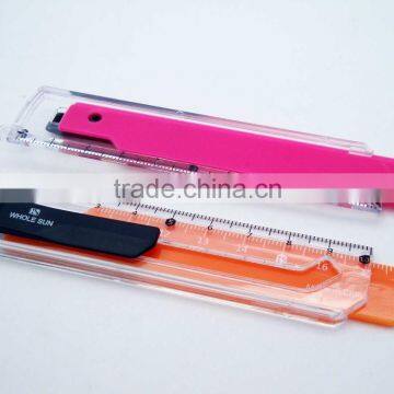 EXTENSIBLE 18CM PLASTIC RULER